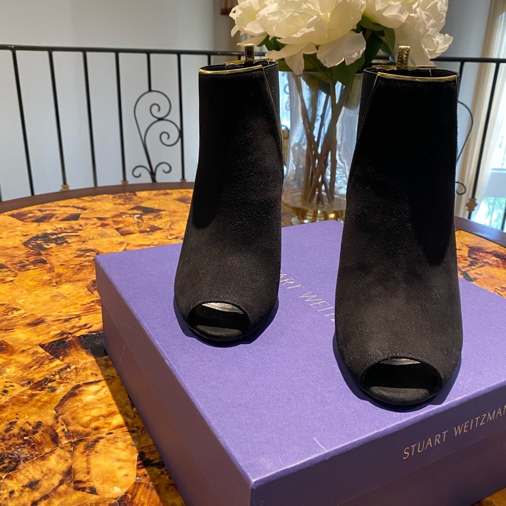 Stuart Weitzman Booties! Excellent Condition!!! - image 3
